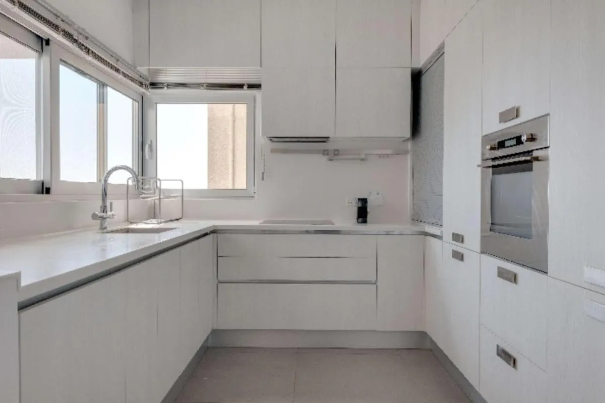 Image 4 of Phaedrus Living: Beach Front Flat Kyma