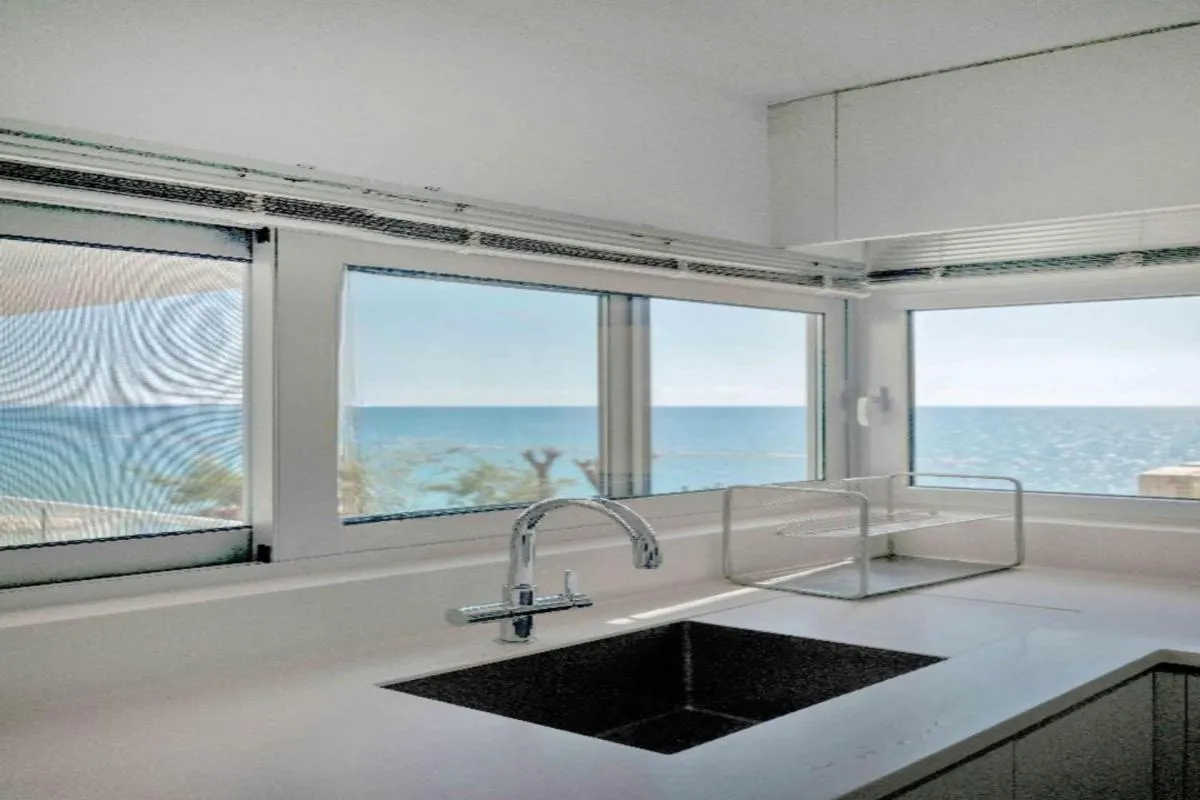 Image 6 of Phaedrus Living: Beach Front Flat Kyma