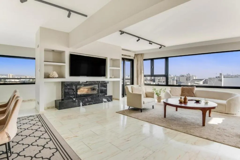 Image of Phaedrus Living City Center Sky Penthouse