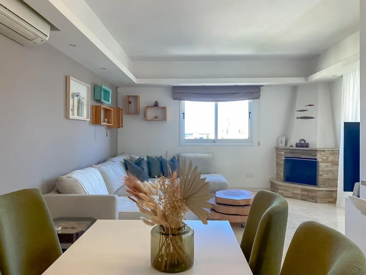 Image 4 of Phaedrus Living: Erato Seaview Luxury Penthouse