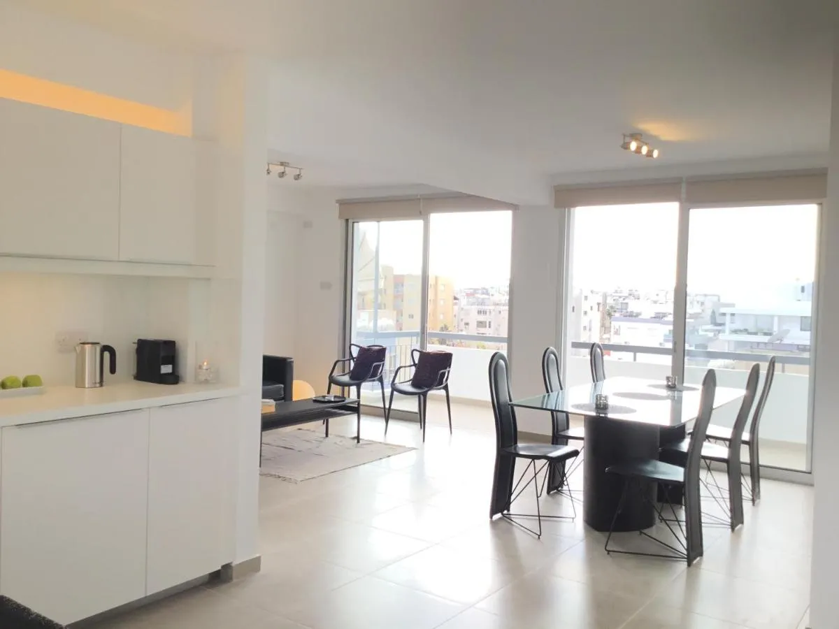Image 1 of RESIDENCE ONE