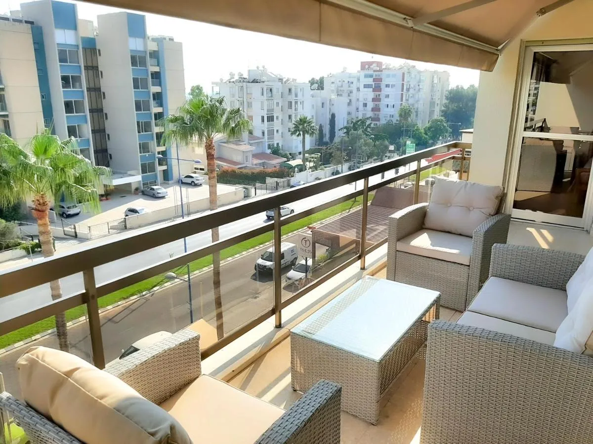 Image 1 of Samson Sea Breeze, 3bed sleeps 6, free WiFi