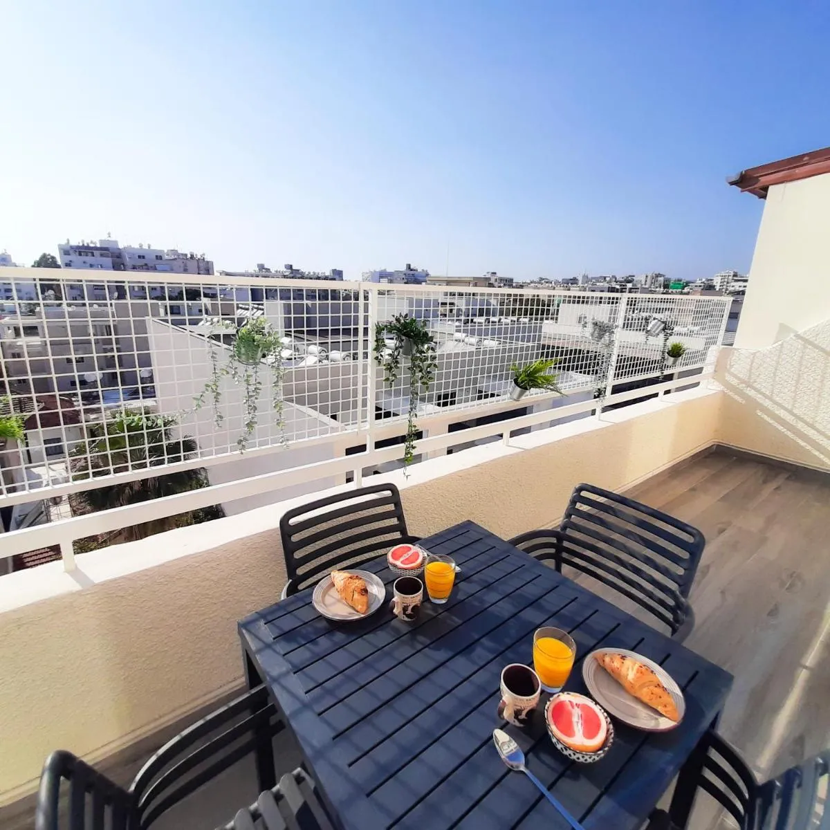 Image 6 of Sea Breeze Central, 2bed