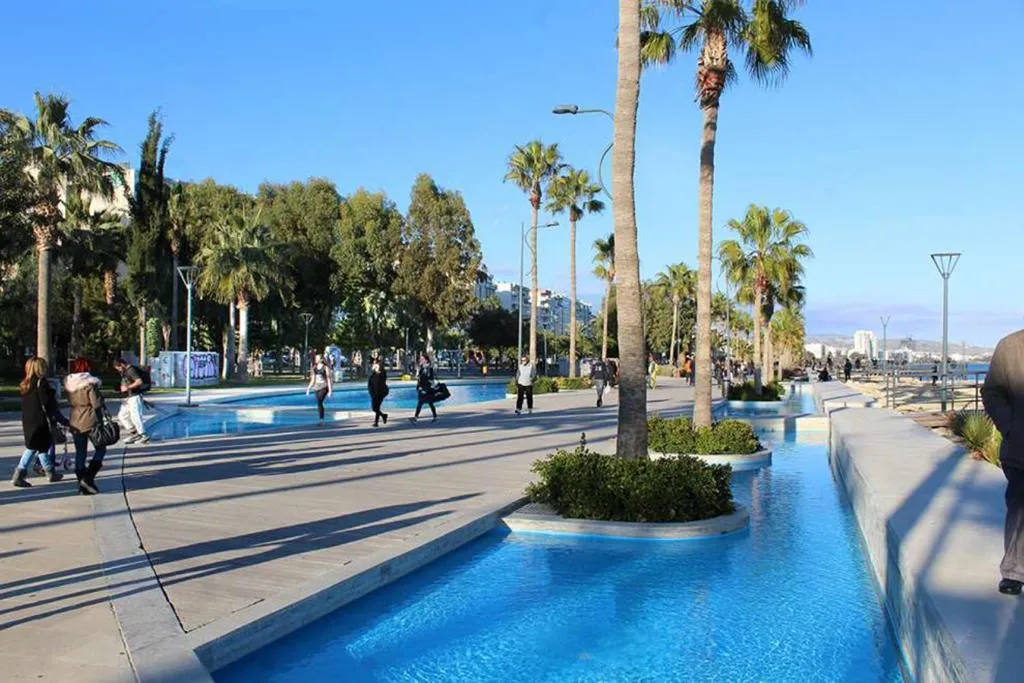 Image of Sea Breeze Central, 2bed