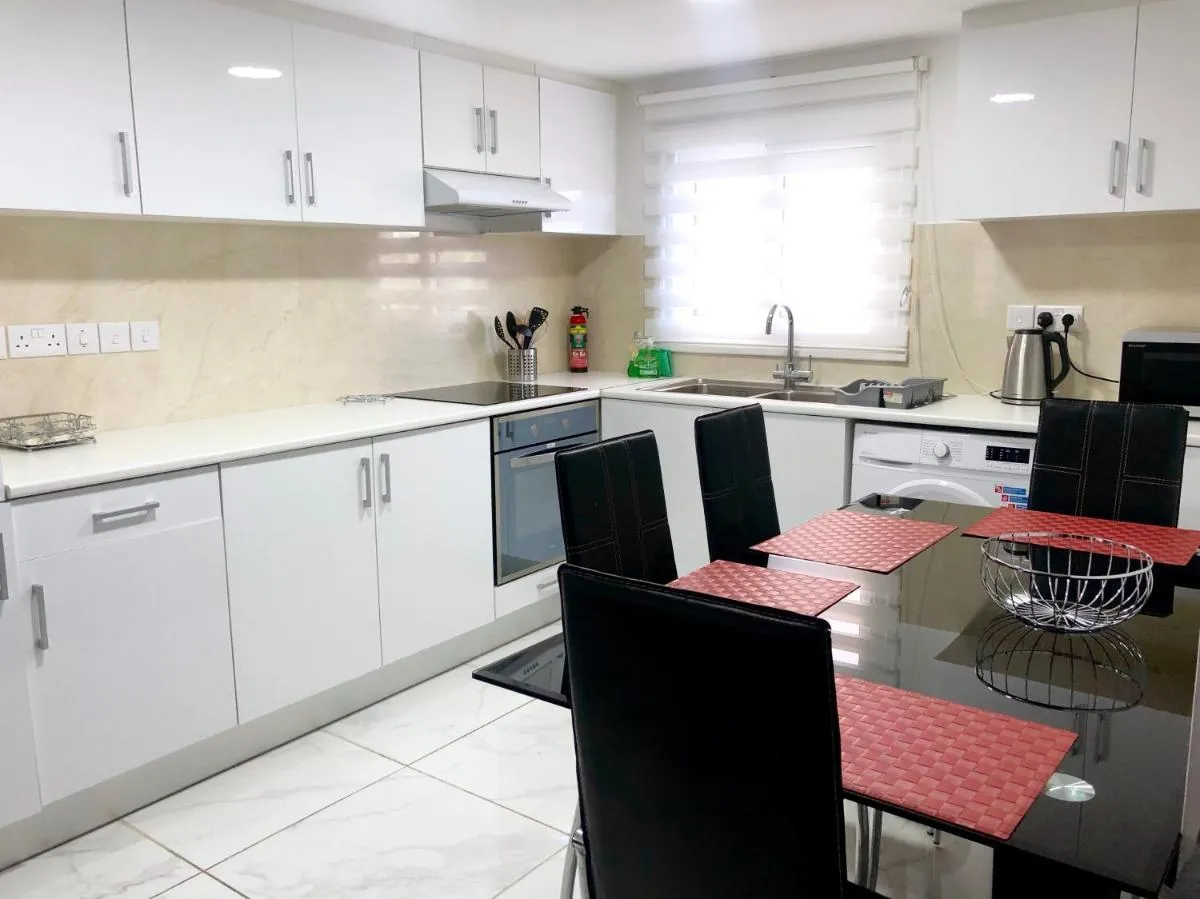Image 2 of Seafront – 2 bedroom Modern
