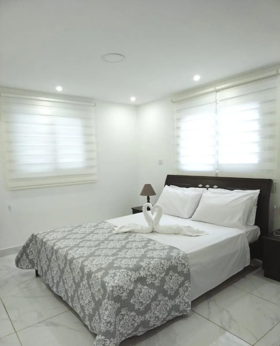 Image 3 of Seafront – 2 bedroom Modern