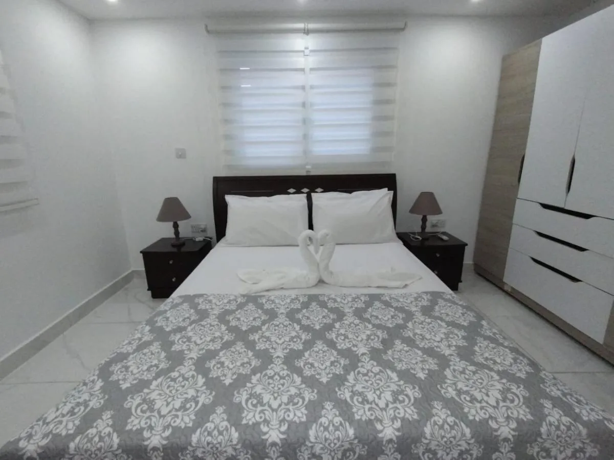 Image 1 of Seafront – 2 bedroom Modern