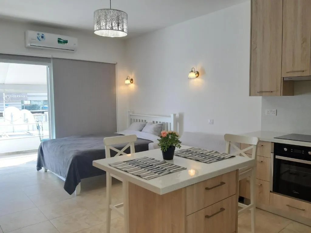 Image of Sun sea B102 apartment by the beach