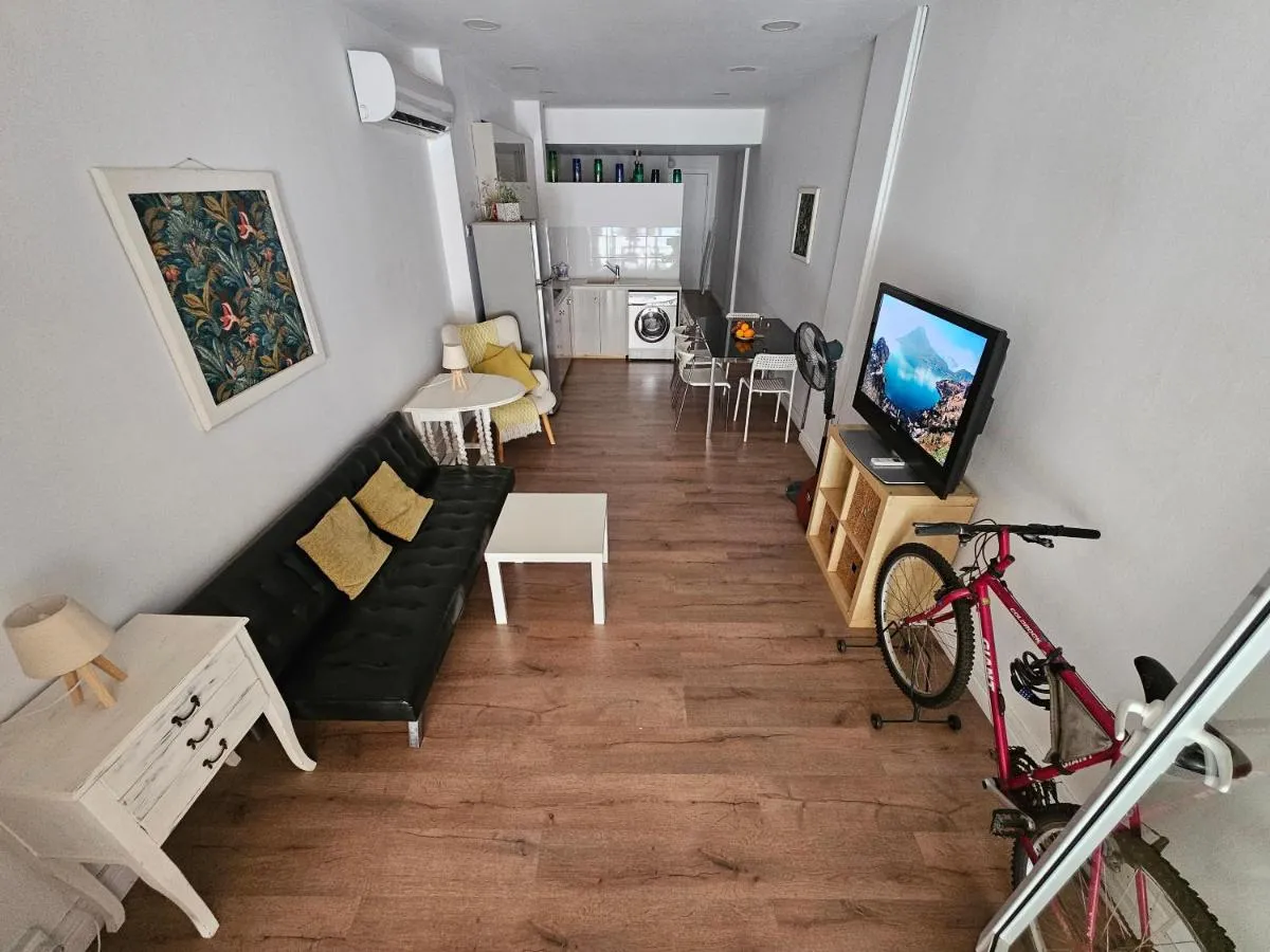 Image 5 of Unique Sea & City Lifestyle Studio